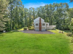 1038 West Road, New Canaan CT 06840