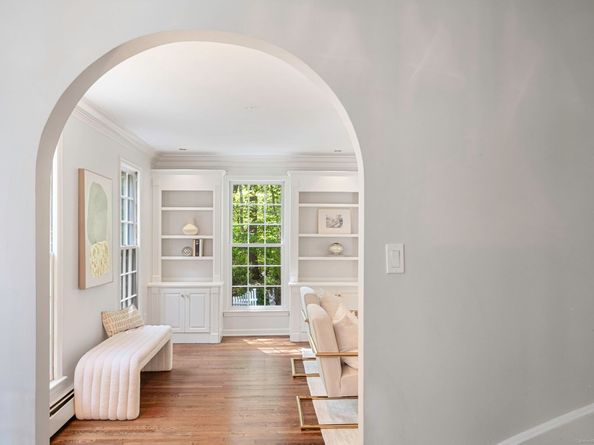 1038 West Road, New Canaan CT 06840