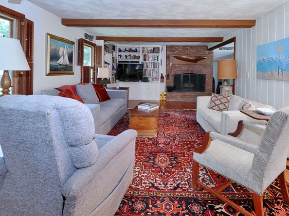1135 Hulls Farm Road, Fairfield CT 06890
