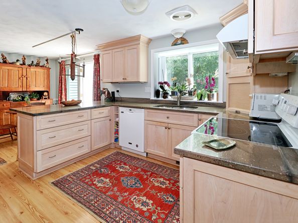 1135 Hulls Farm Road, Fairfield CT 06890