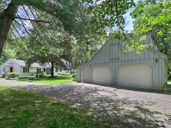 1135 Hulls Farm Road, Fairfield CT 06890