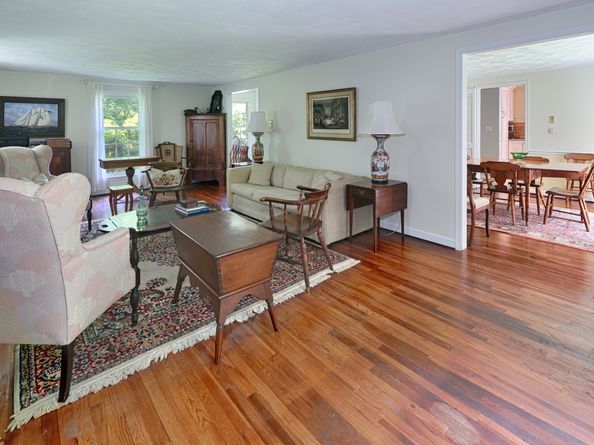 1135 Hulls Farm Road, Fairfield CT 06890