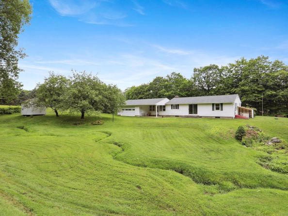 77 Old Middle Road, Brookfield CT 06804