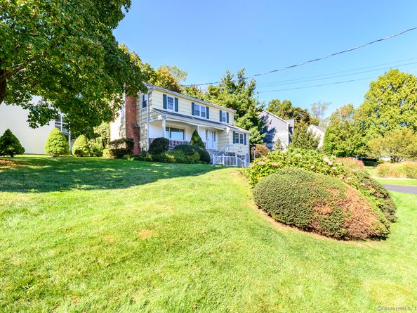 22 Hastings Lane, Stamford CT 06905