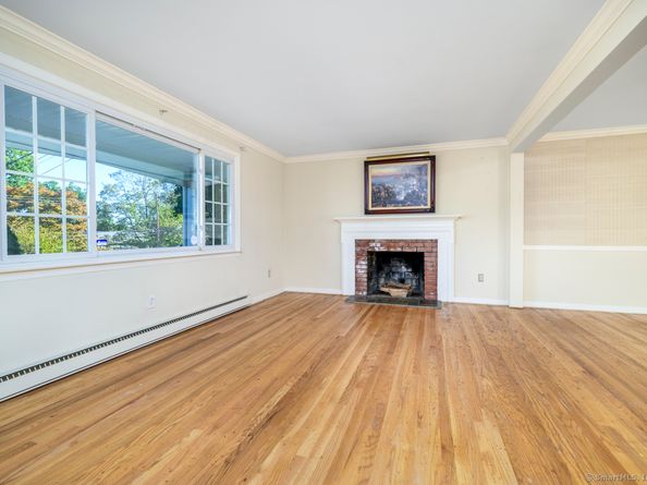 22 Hastings Lane, Stamford CT 06905