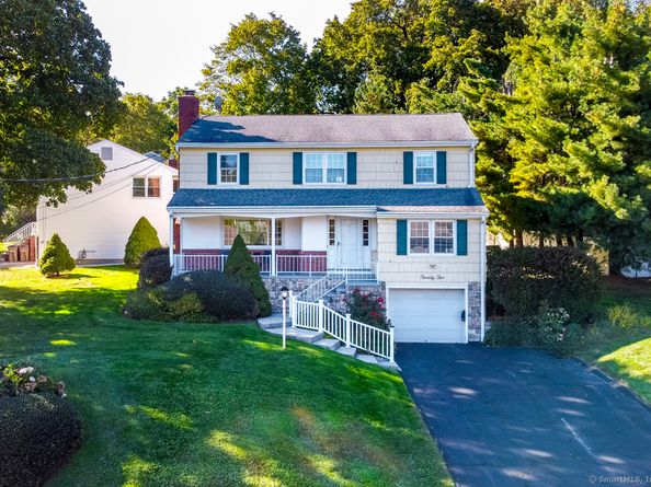 22 Hastings Lane, Stamford CT 06905