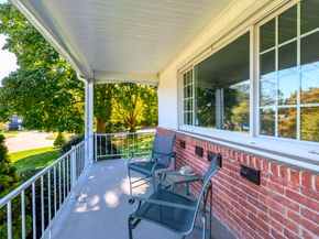 22 Hastings Lane, Stamford CT 06905