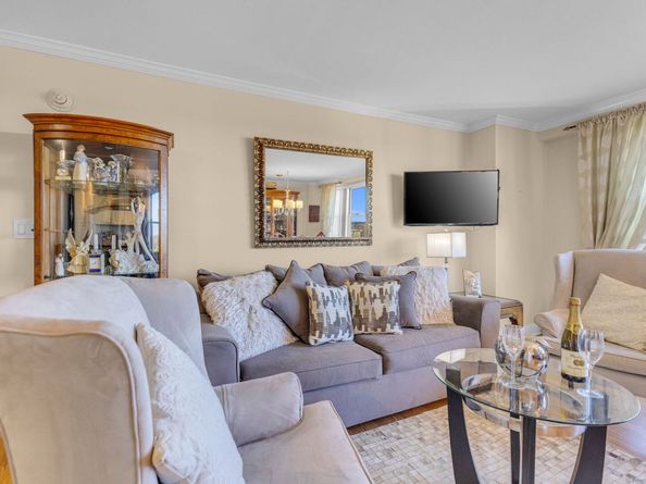 2625 Park Avenue 12L, Bridgeport CT 06604