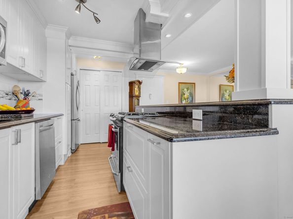 2625 Park Avenue 12L, Bridgeport CT 06604