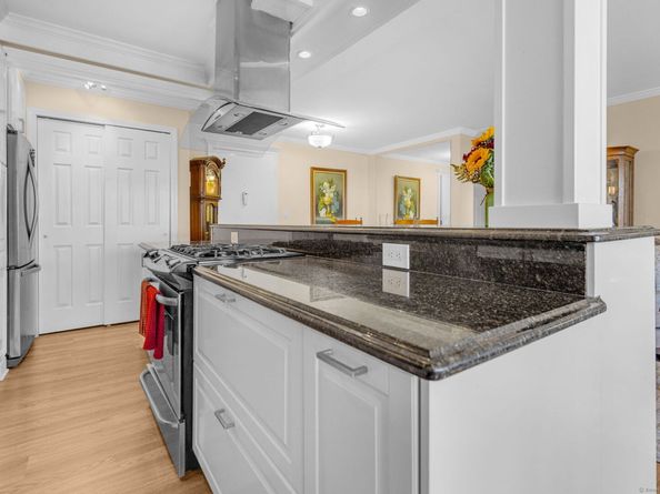 2625 Park Avenue 12L, Bridgeport CT 06604