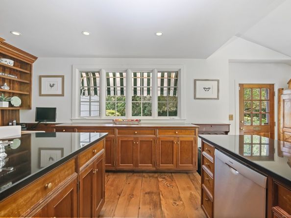 216 Hillspoint Road, Westport CT 06880