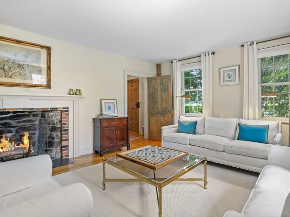 216 Hillspoint Road, Westport CT 06880