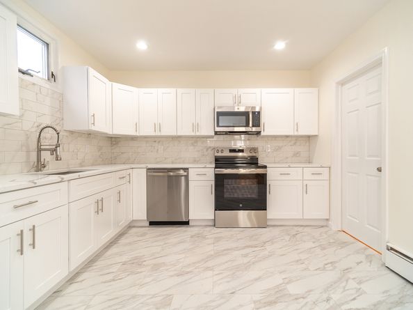 78 Warren Street, Stamford CT 06902