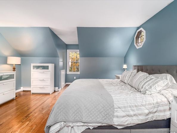 20 Puritan Valley Road, Brookfield CT 06804