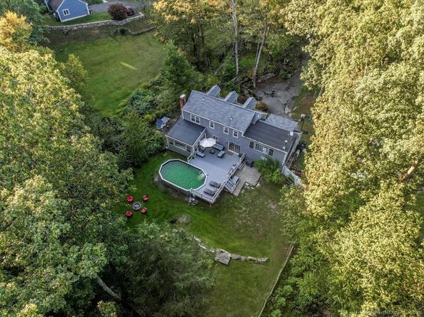 20 Puritan Valley Road, Brookfield CT 06804