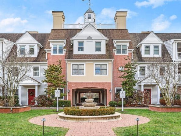 51 Forest Avenue APT 82, Greenwich CT 06870