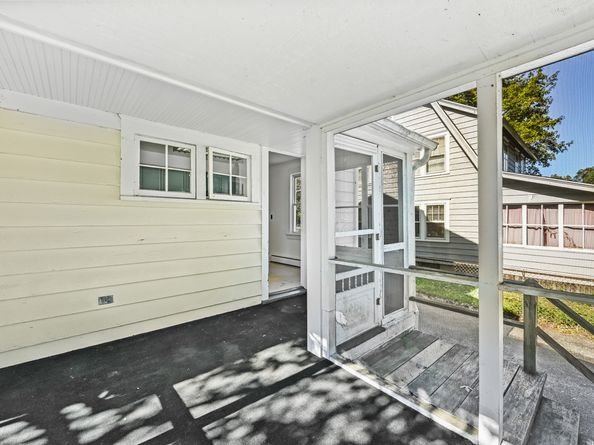 34 Lakeview Drive, Norwalk CT 06850