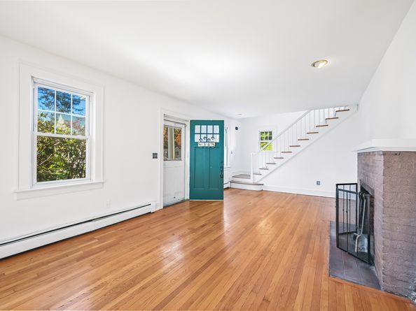 34 Lakeview Drive, Norwalk CT 06850