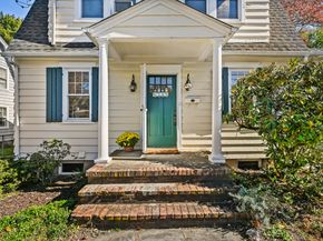 34 Lakeview Drive, Norwalk CT 06850