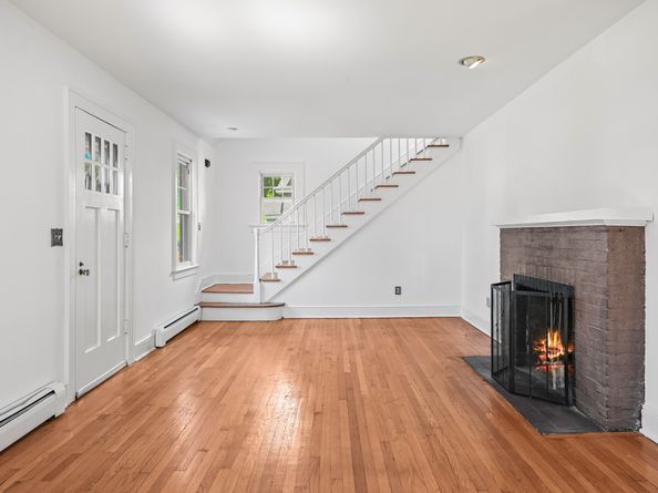 34 Lakeview Drive, Norwalk CT 06850