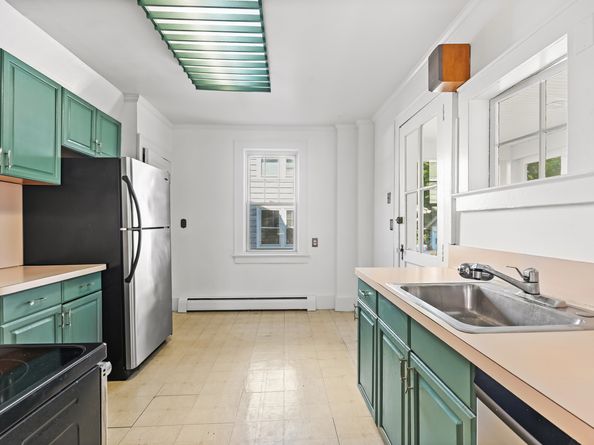 34 Lakeview Drive, Norwalk CT 06850