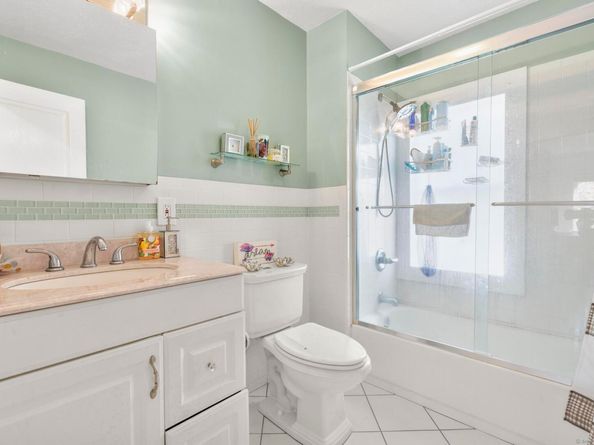 18 Brown Avenue 22, Stamford CT 06902