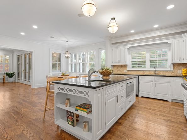 123 Greens Farms Road, Westport CT 06880