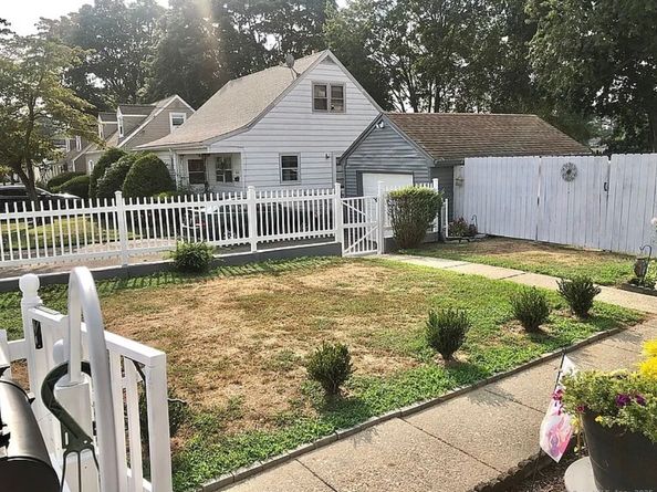 604 Birmingham Street, Bridgeport CT 06606