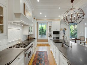 166 Rowayton Avenue 2, Norwalk CT 06853