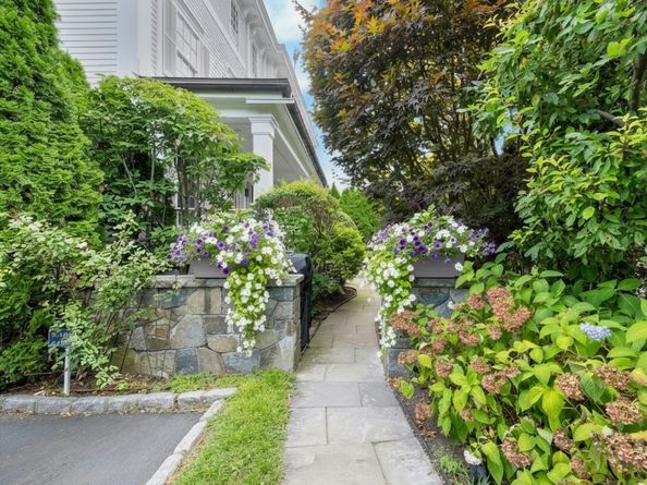 166 Rowayton Avenue 2, Norwalk CT 06853