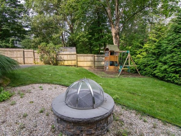 223 Middlesex Road, Darien CT 06820