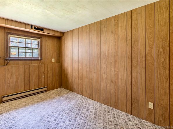 7 Delno Drive, Danbury CT 06811