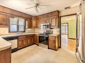 7 Delno Drive, Danbury CT 06811