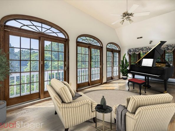 7 Delno Drive, Danbury CT 06811