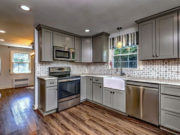 6020 Main Street, Trumbull CT 06611