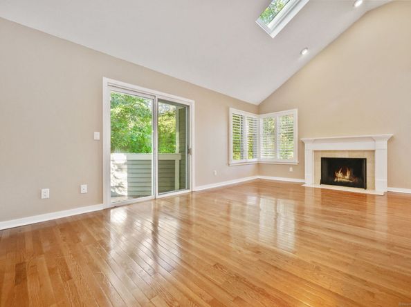 51 Hale Lane 51, Darien CT 06820