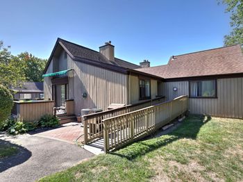 736 Quinnipiac Lane
