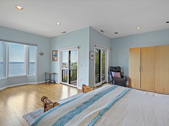 64 Ocean Drive E, Stamford CT 06902