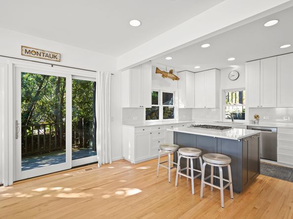 64 Ocean Drive E, Stamford CT 06902