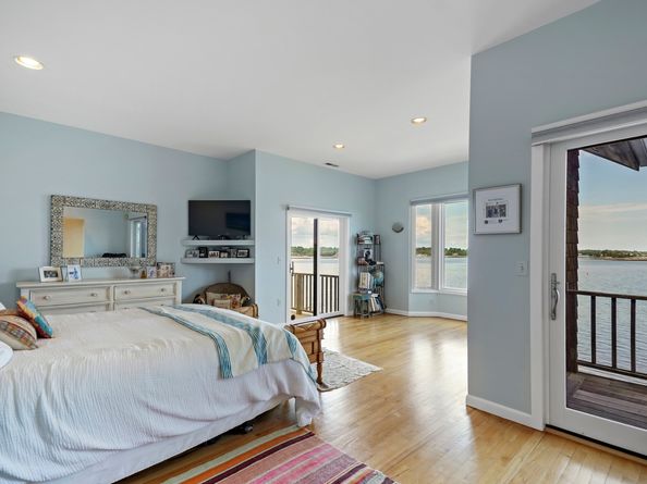 64 Ocean Drive E, Stamford CT 06902