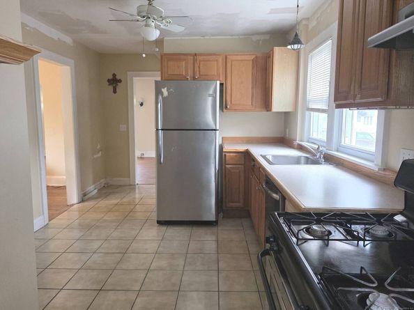 45 Queens Avenue, Stratford CT 06614
