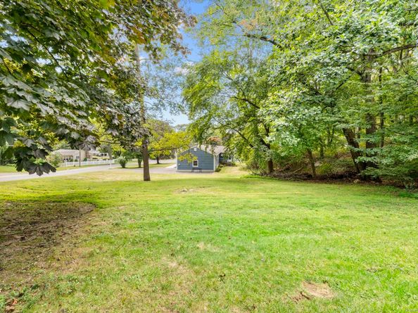47 Primrose Drive, Trumbull CT 06611