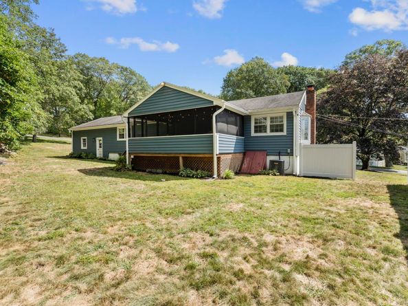 47 Primrose Drive, Trumbull CT 06611