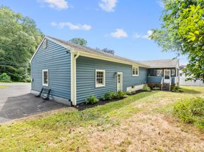 47 Primrose Drive, Trumbull CT 06611