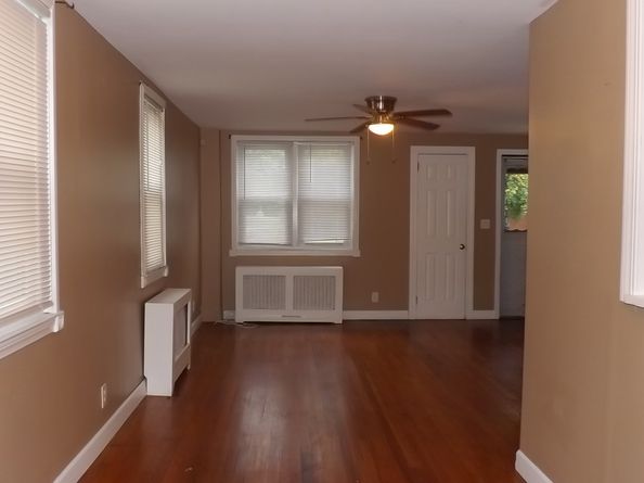 132 Virginia Avenue 132, Bridgeport CT 06610