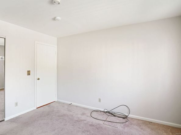 81 Lance Circle 81, Bridgeport CT 06606