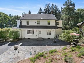 23 Bettswood Road, Norwalk CT 06851