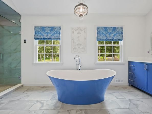 176 Logan Road, New Canaan CT 06840