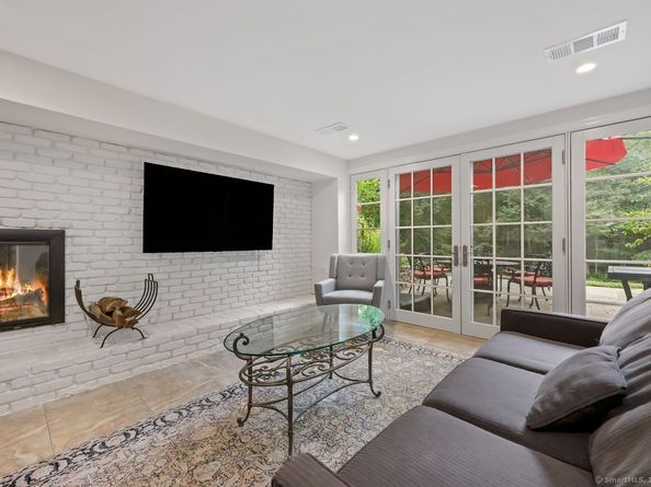 176 Logan Road, New Canaan CT 06840