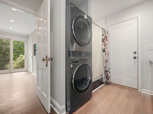 176 Logan Road, New Canaan CT 06840